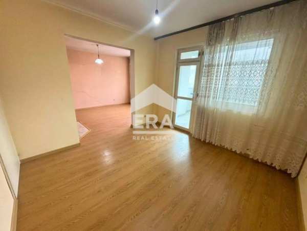 Продава 4-стаен, гр. шумен, добруджански