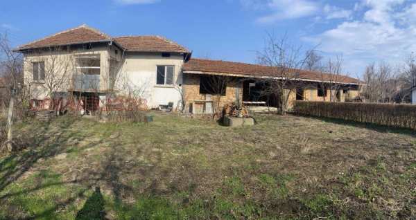 Продава къща, с. комарево, област враца