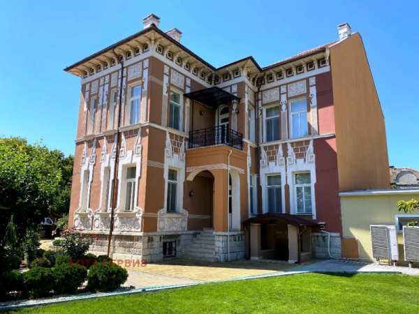 Продава  къща град Видин, Център
      700 кв.м