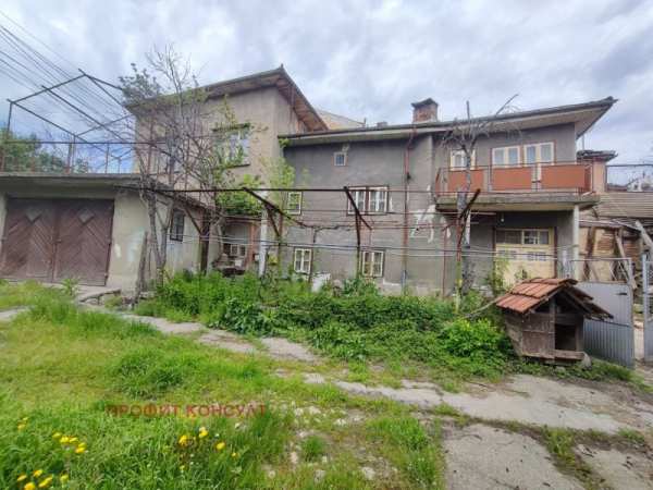Продава  къща с. Самоводене, област Велико Търново
      89 кв.м