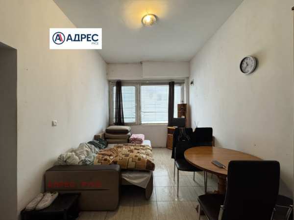 Продава ателие, таван, гр. русе, широк център