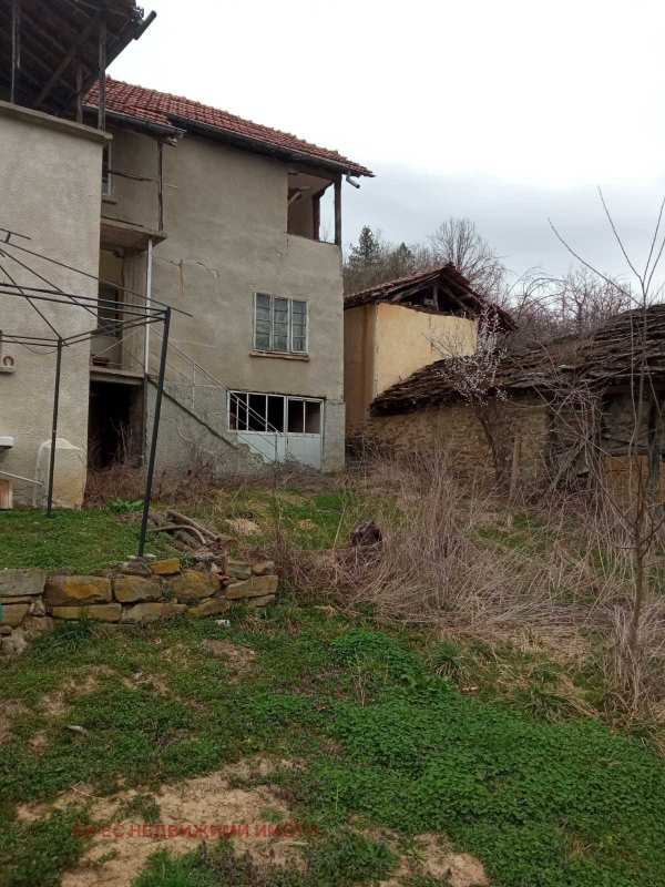 Продава къща, с. калугерово, област софия област