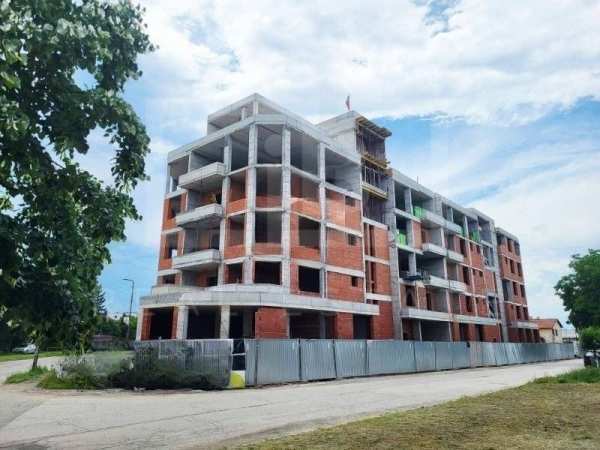 Продава магазин, гр. елин пелин, област софия област