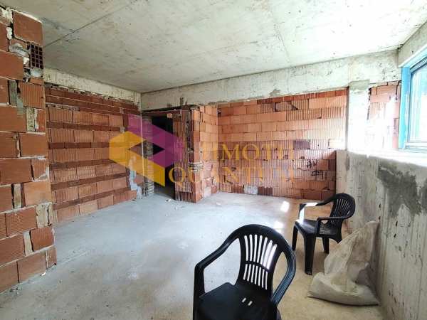 Продава 3-стаен, гр. варна, колхозен пазар