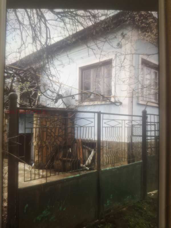 Продава къща, гр. перник, куциян