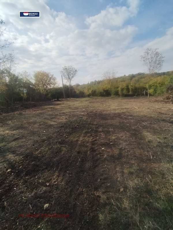 Продава парцел, с. помощица, област търговище