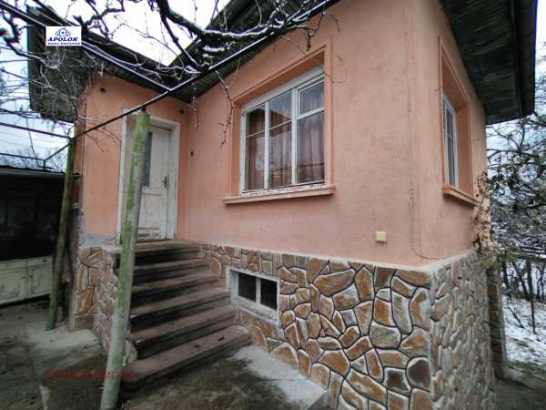 Продава къща, с. радилово, област пазарджик