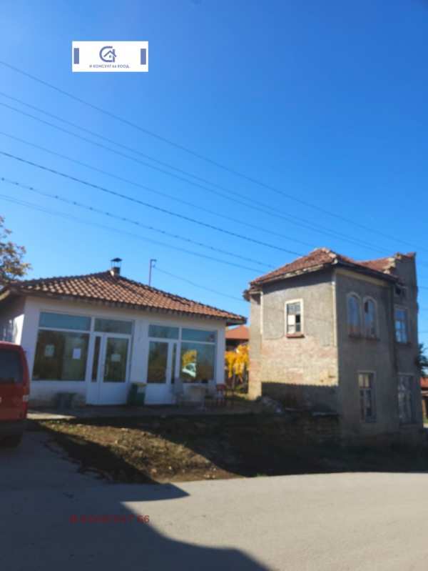 Продава  магазин с. Пресяка, област Ловеч
      200 кв.м