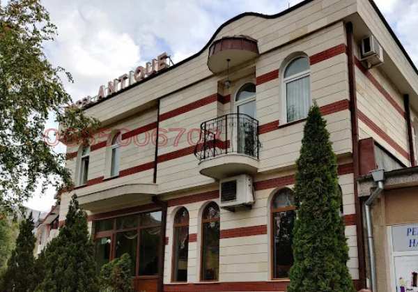 Продава хотел, гр. златица, област софия област