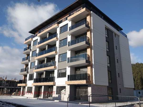 Продава 3-стаен, гр. перник, изток