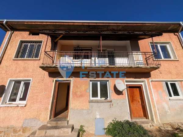 Продава  къща гр. Плачковци, област Габрово
      184 кв.м