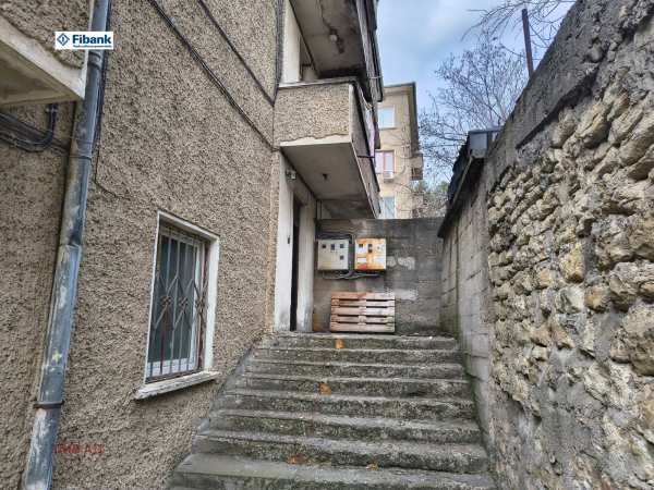 Продава 3-стаен, гр. велико търново, акация