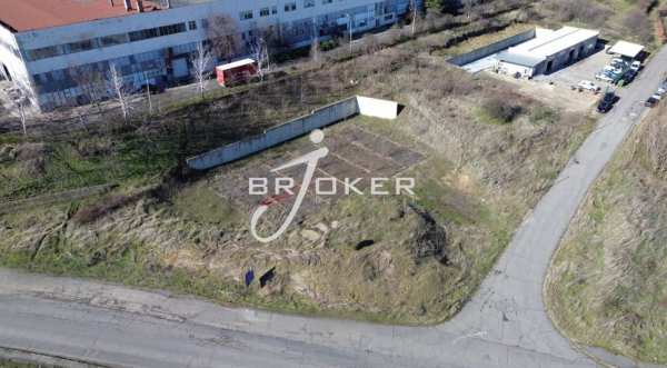 Продава парцел, гр. кърджали, промишлена зона - юг