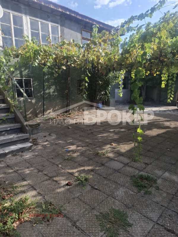 Продава къща, гр. сливен, комлука