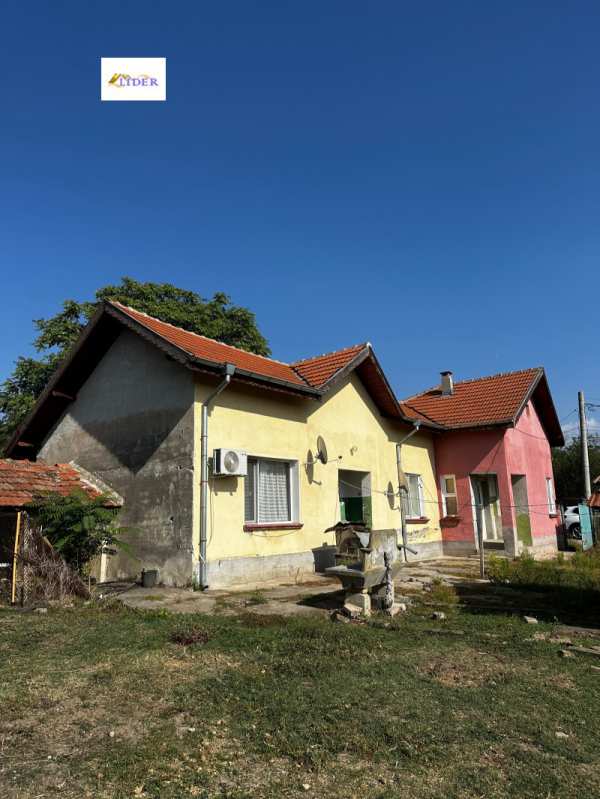 Продава къща, с. горна митрополия, област плевен