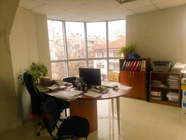 Продава офис, гр. пазарджик, център