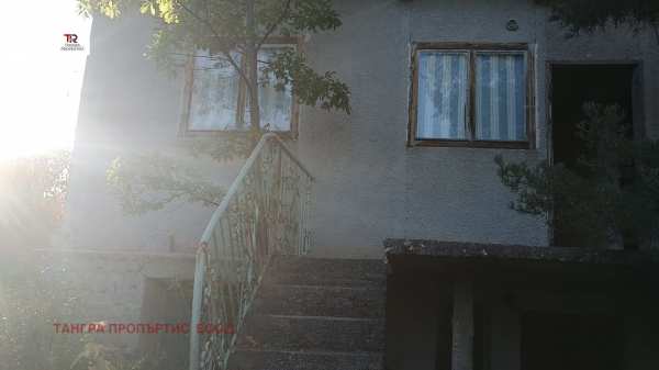 Продава вила, с. егълница, област перник