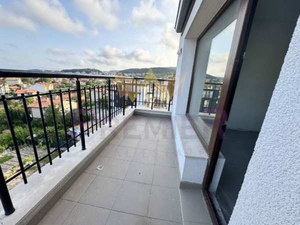 Продава  многостаен град Варна, Виница
      168 кв.м