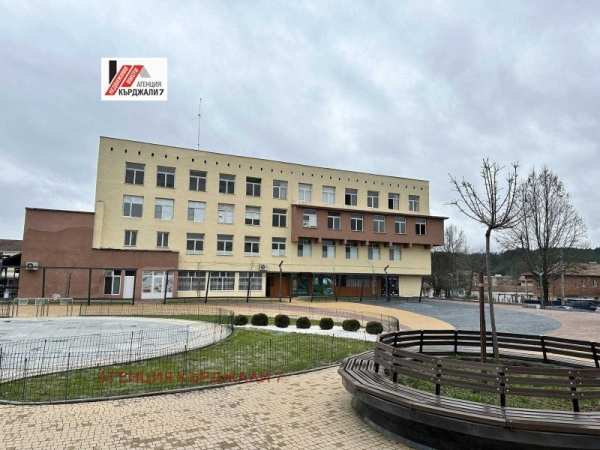 Продава многостаен, гр. джебел, област кърджали