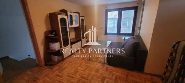 Продава къща, с. сирищник, област перник