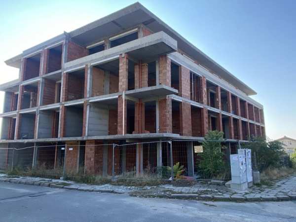 Продава 3-стаен, гр. карлово, област пловдив