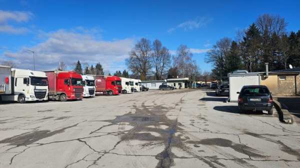 Продава пром. помещение, гр. ботевград, област софия област