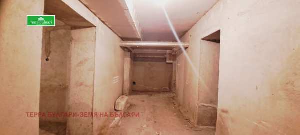 Продава склад, гр. перник, изток
