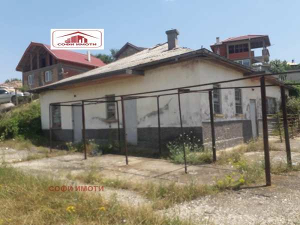 Продава пром. помещение, с. бенковски, област кърджали