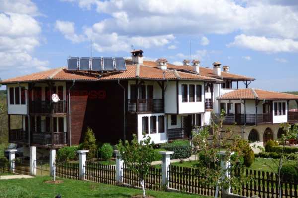 Продава  хотел гр. Приморско, област Бургас
      12960 кв.м