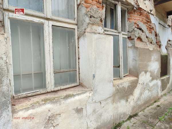 Продава етаж от къща, с. чирен, област враца