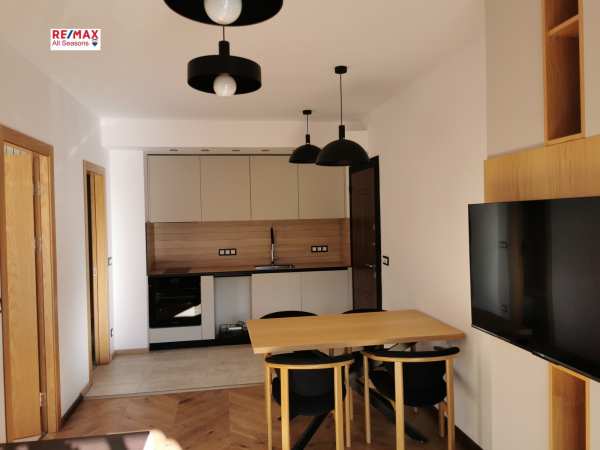 Дава под наем 2-стаен, гр. банско, област благоевград