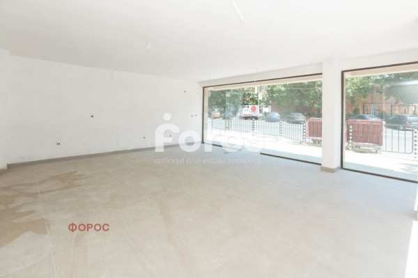 Дава под наем магазин, гр. бургас, център