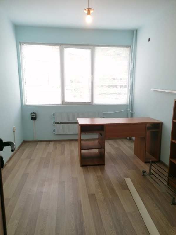 Дава под наем офис, гр. пловдив, център