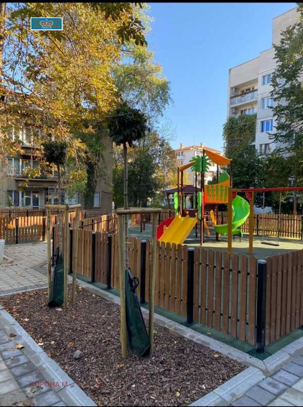 Дава под наем ателие, таван, гр. софия, лозенец