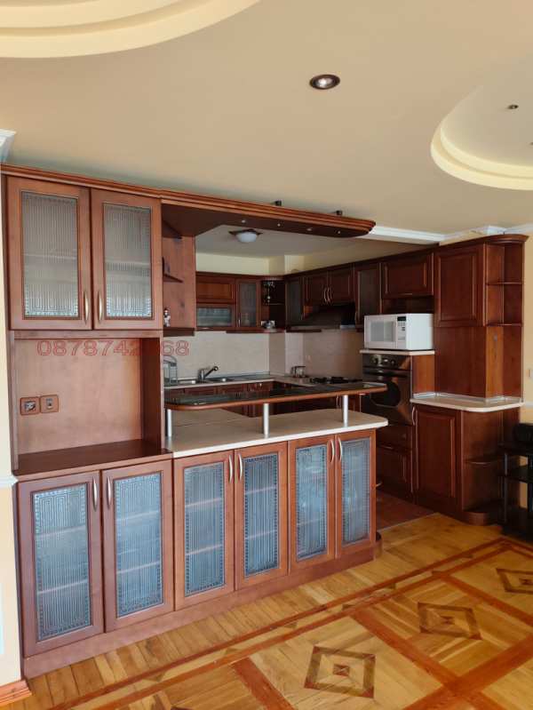 Дава под наем  многостаен град Варна, Лятно кино Тракия
      115 кв.м