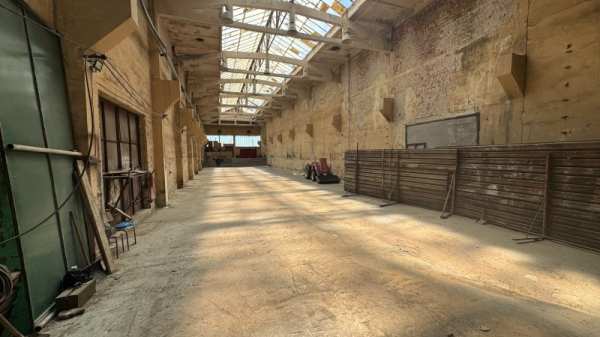 Дава под наем  склад град Добрич, Промишлена зона - Запад
      667 кв.м