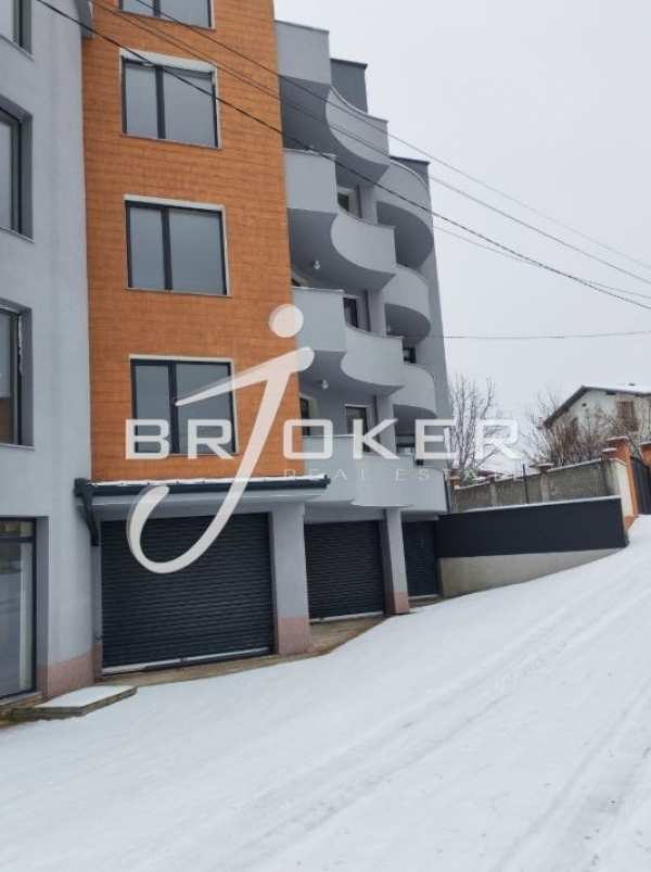 Дава под наем гараж, паркомясто, гр. кърджали, резбарци