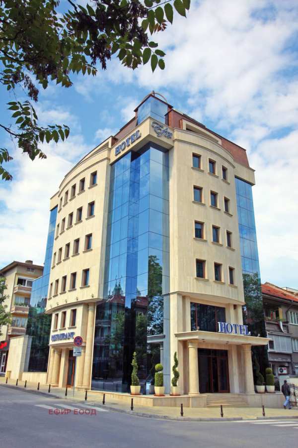 Дава под наем  многостаен град Стара Загора, Център
      175 кв.м