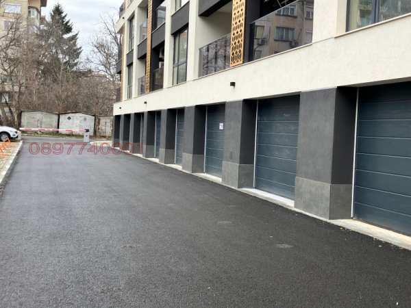 Дава под наем гараж, паркомясто, гр. шумен, добруджански