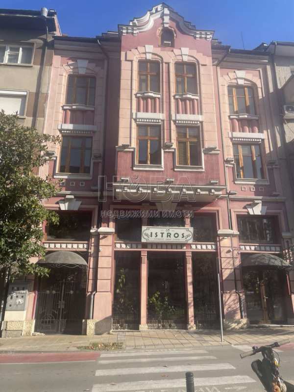 Дава под наем офис, гр. русе, център