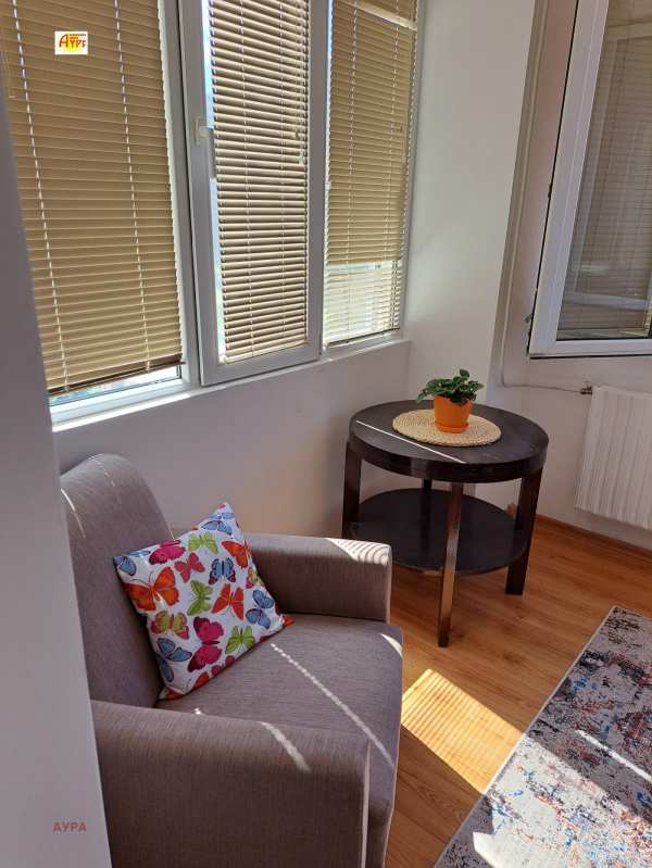 Дава под наем 3-стаен, гр. враца, център