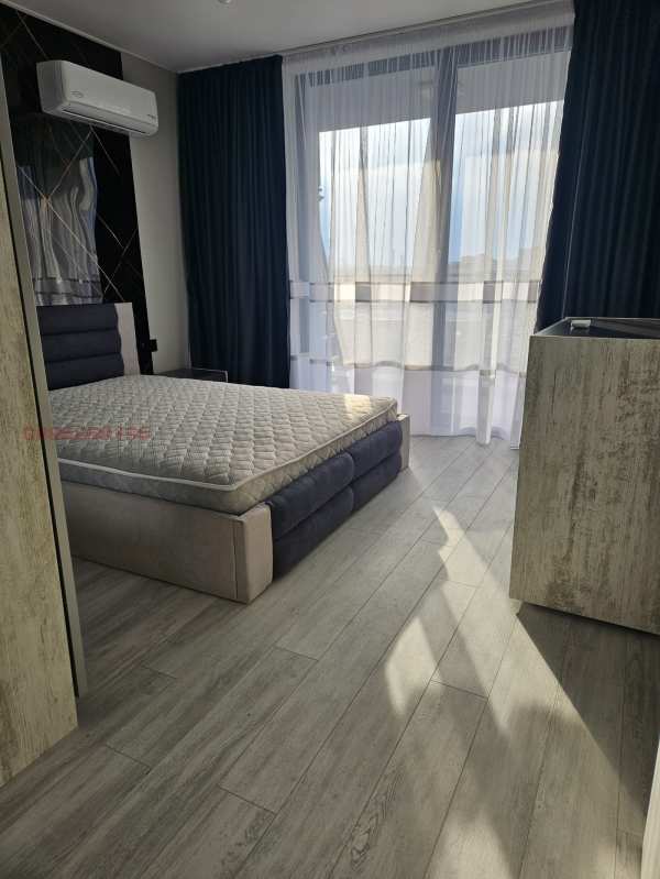 Дава под наем 2-стаен, гр. перник, ладовица