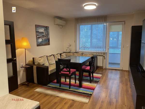 Дава под наем 2-стаен, гр. русе, ялта