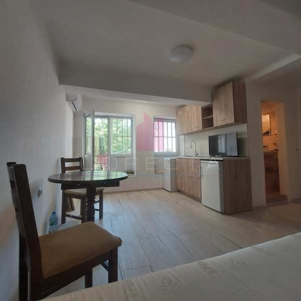 Дава под наем 1-стаен, гр. русе, център