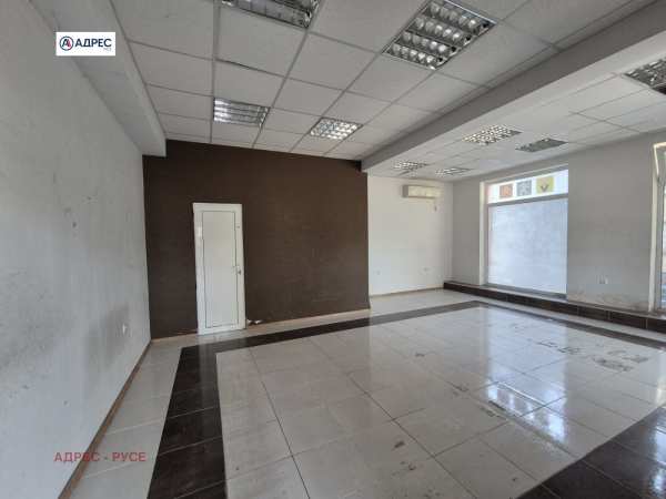 Дава под наем магазин, гр. русе, широк център