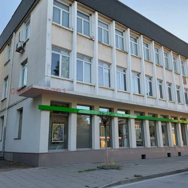 Дава под наем офис, гр. бяла слатина, област враца