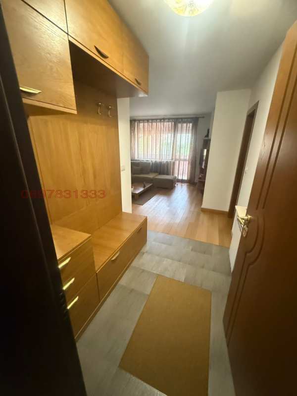 Дава под наем 3-стаен, гр. дупница, област кюстендил