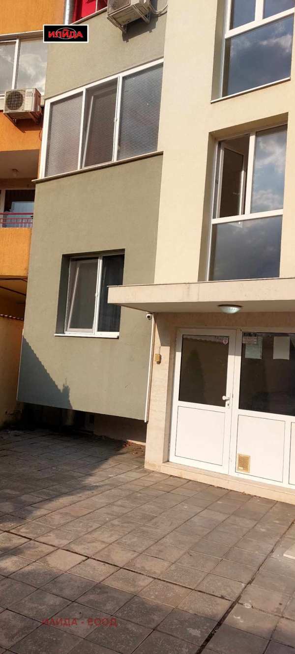 Дава под наем 2-стаен, гр. русе, център