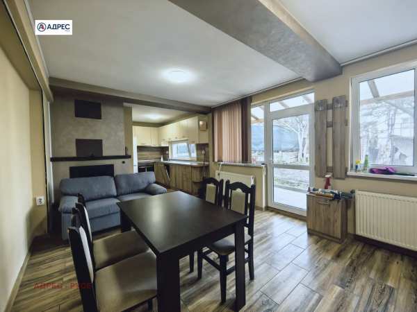 Дава под наем 1-стаен, гр. русе, център