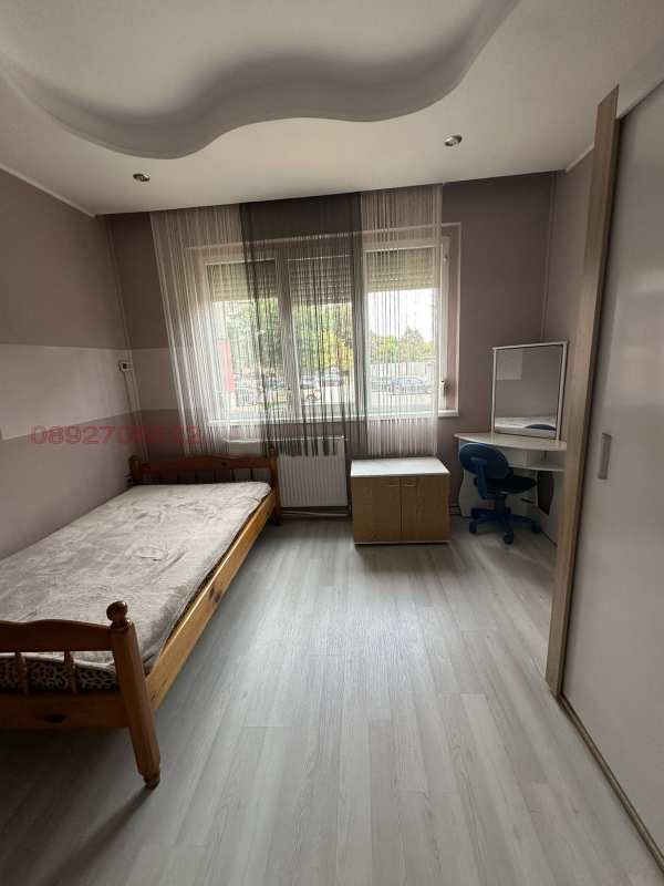 Дава под наем 2-стаен, гр. пазарджик, младост